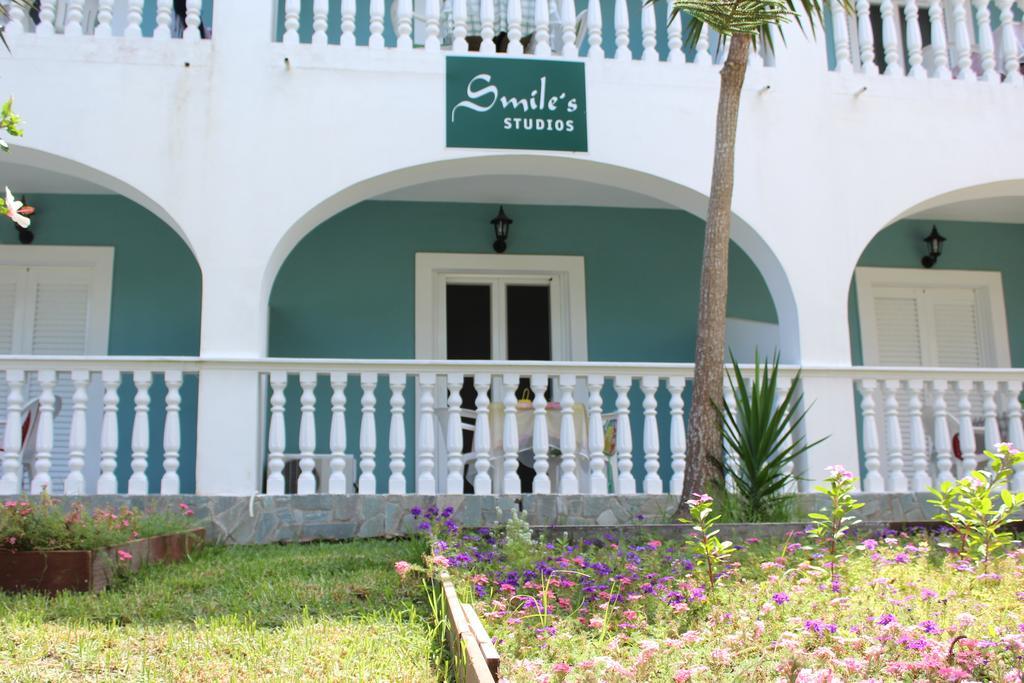 Smile'S Studios Tsilivi  Luaran gambar