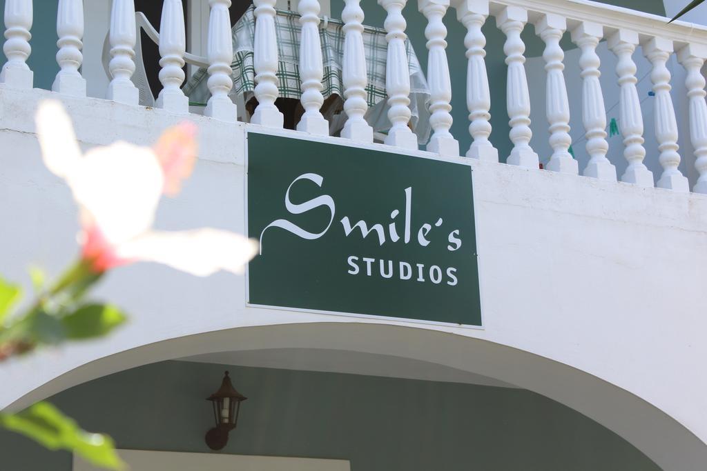 Smile'S Studios Tsilivi  Luaran gambar